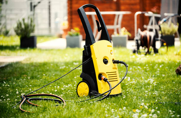 Best Gutter Cleaning  in Hillsboro, ND